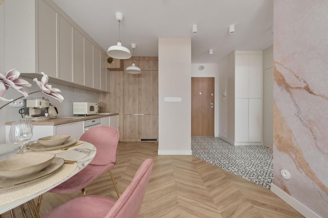Elegant Apartment With Balcony Krakowska Wroclaw By Renters Prestige Экстерьер фото
